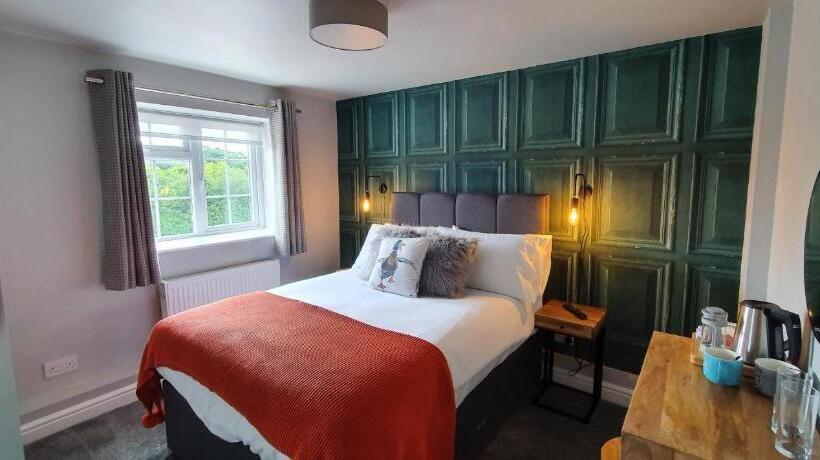 Номер Deluxe, The George Country Inn, Wath