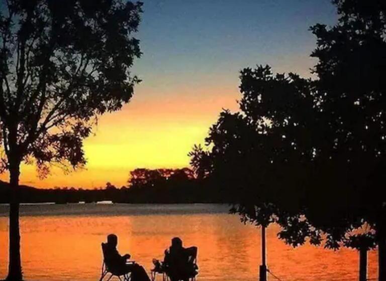 带露台两卧住房, Noosa Village River Resort