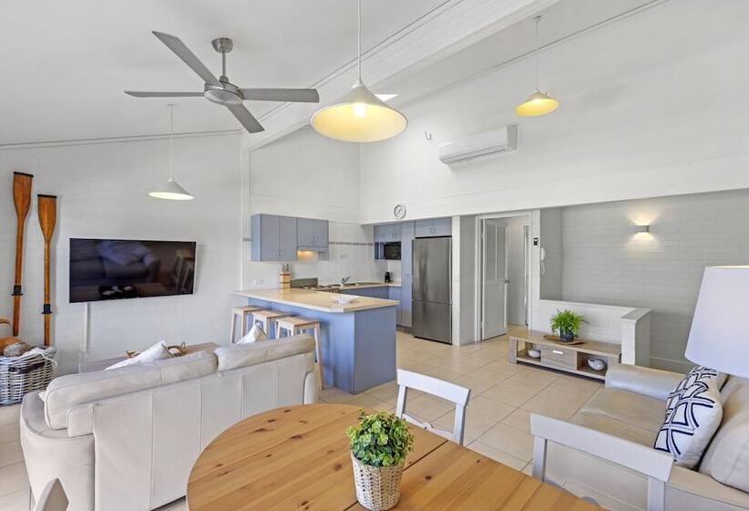 带露台两卧住房, Noosa Village River Resort