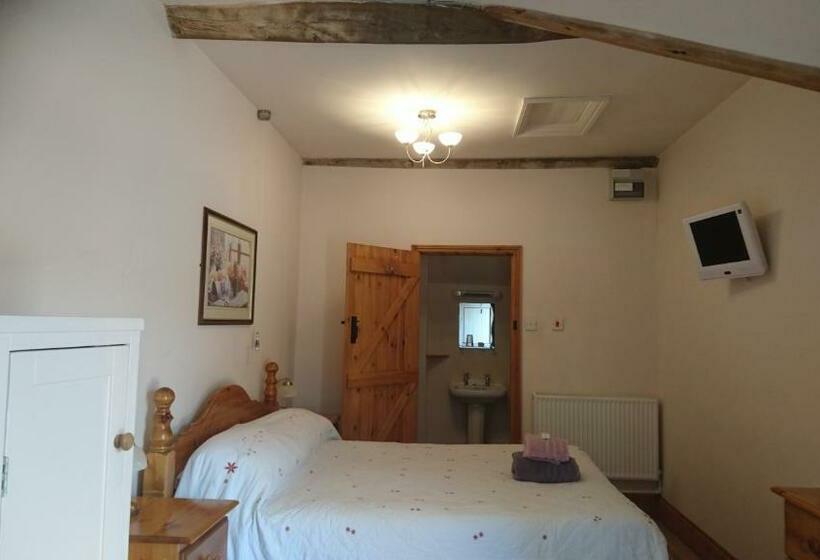 Номер Стандарт, Church Farm Accommodation