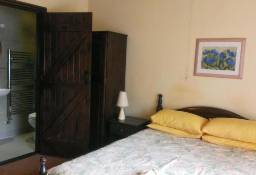 Семейный Номер, Church Farm Accommodation