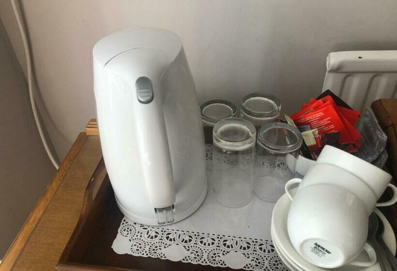Семейный Номер, Southcote Accommodation