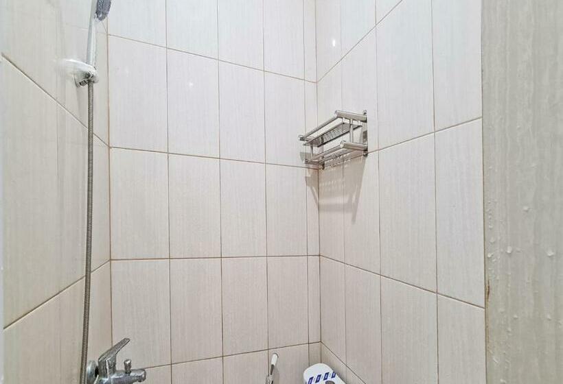 Номер Superior Одноместный, Spot On 92037 Jokotole 2 Homestay