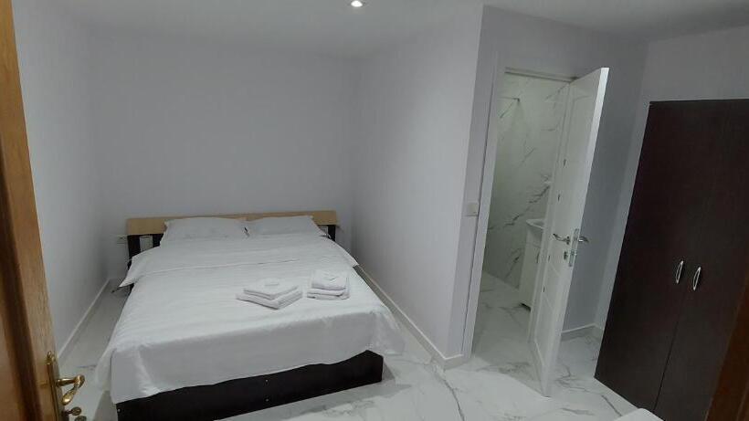 Номер Стандарт, Antic House