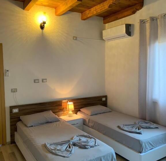 اتاق استاندارد, Casadolcecasa