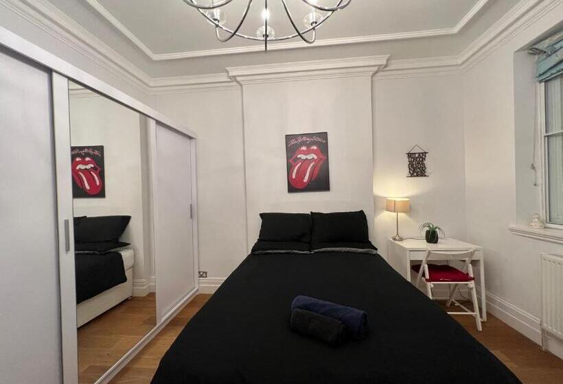 标准间, Luxury Specious In Central London