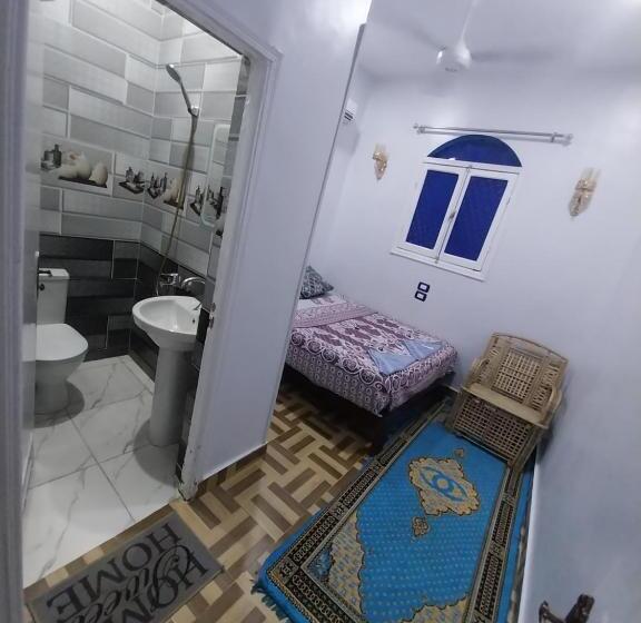 اتاق لوکس با تخت بزرگ, Kayan Guest House