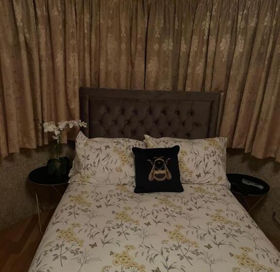 Номер Deluxe, Tj Homes