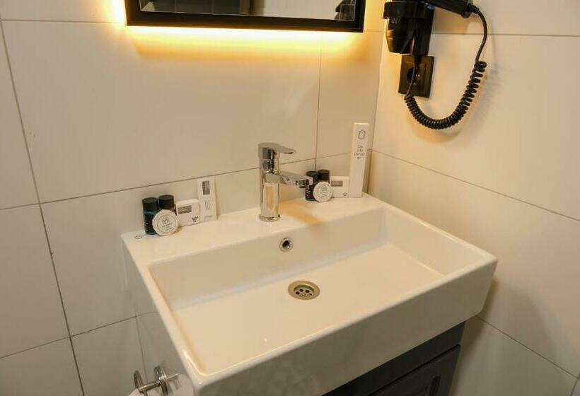 اتاق لوکس یک تخته, Loft Plus Hotel S