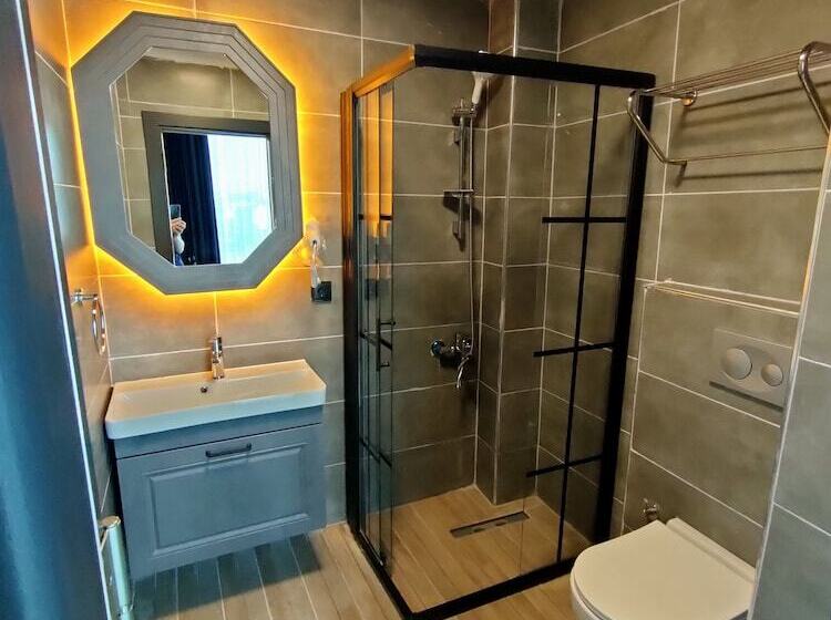 اتاق لوکس سه تخته, Loft Plus Hotel S