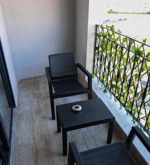 اتاق لوکس با بالکن, Loft Plus Hotel S