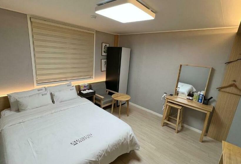 اتاق لوکس, Tongyeong  Chosun