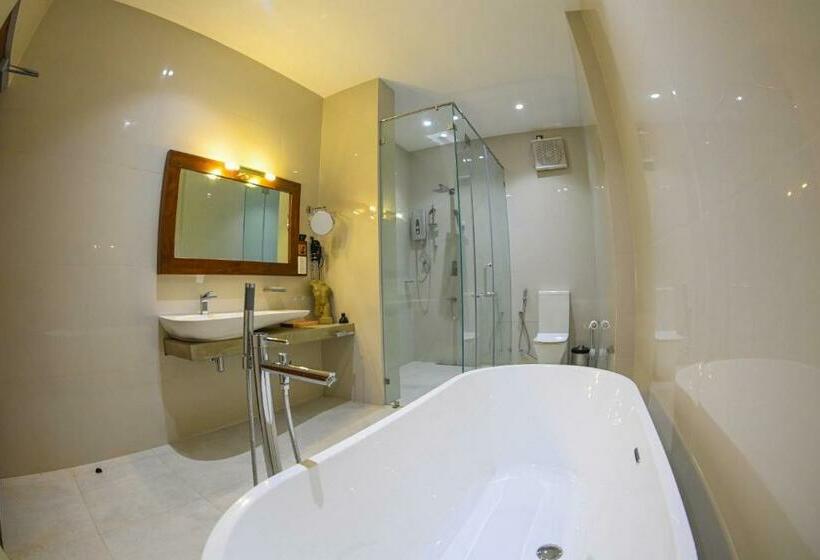 Suite with lake view, Allure Yala Luxury Suites By Allure Leisure