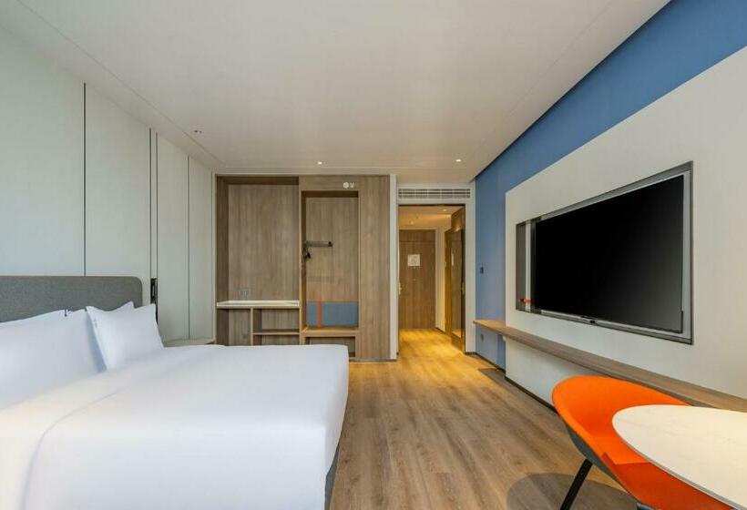 带大床的标准间, Holiday Inn Express Suzhou Luzhi, An Ihg