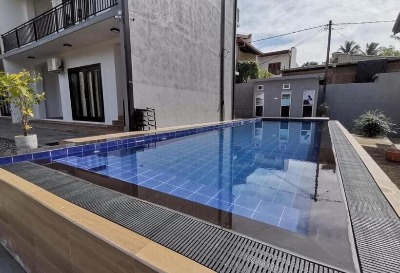 Апартаменты 1 Спальня Нижний Этаж, Y Villa Residencies