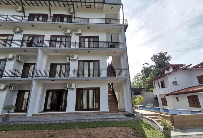 Апартаменты 1 Спальня с Балконом, Y Villa Residencies