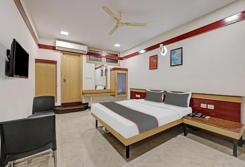 三人经典房间, Collection O Sri Sai Ram Suites