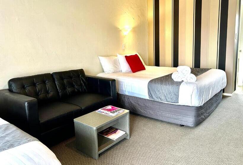 Студио Стандарт с Балконом, Parkside Motel And Apartments