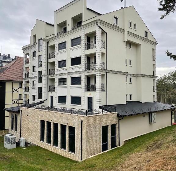 آپارتمان 1 خوابه با چشم‌انداز, Dino Panorama Gallery And Library Zlatibor