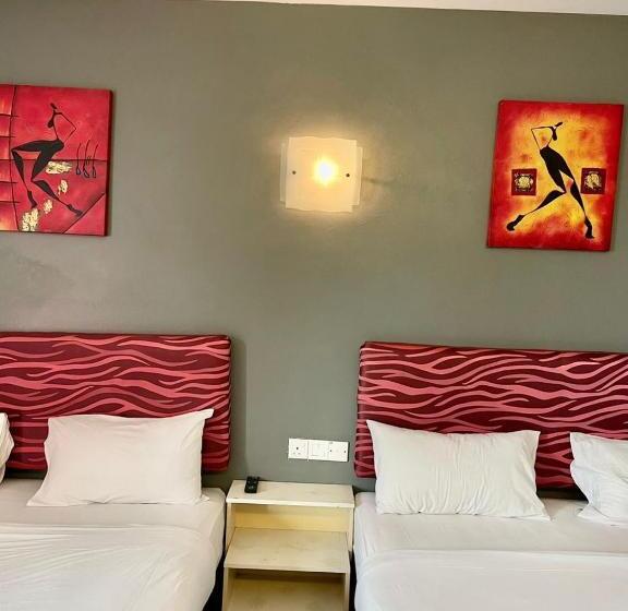 Семейный Номер Deluxe, Swing And Pillows At Pj Kd