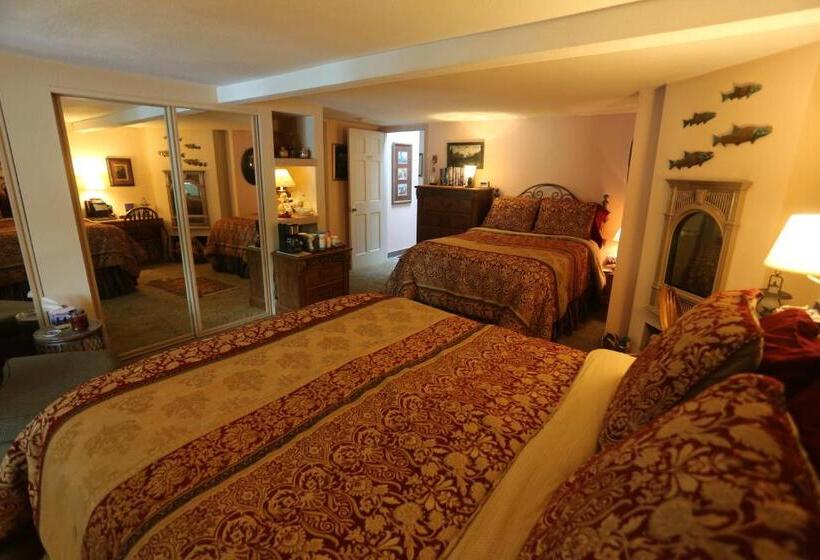 Люкс Deluxe Вид на Море, Black Bear Inn