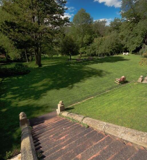 Номер Стандарт, Eslington Villa