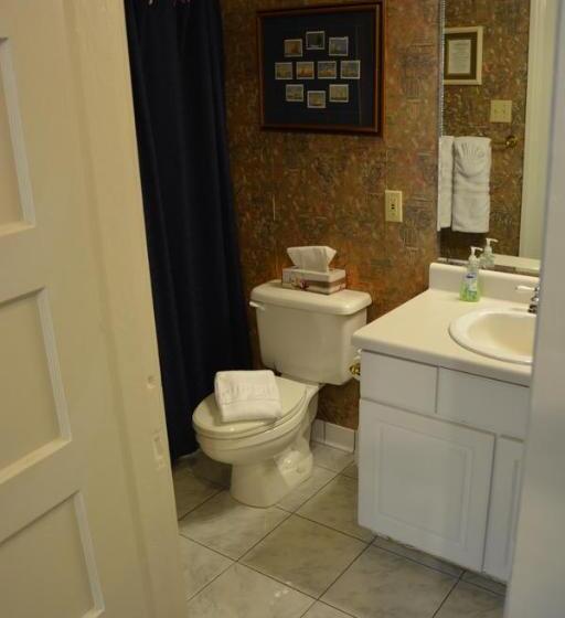 스위트 킹사이즈 침대, Page House Bed And Breakfast
