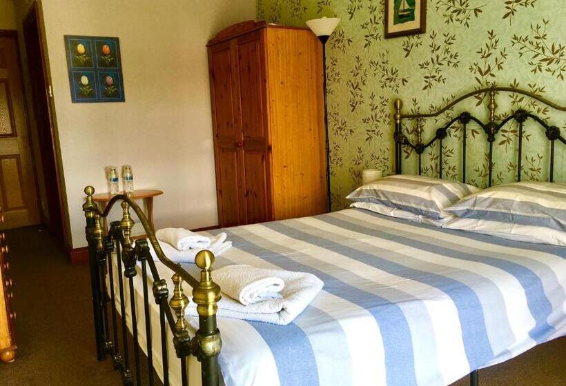 Номер Стандарт, College Guest House