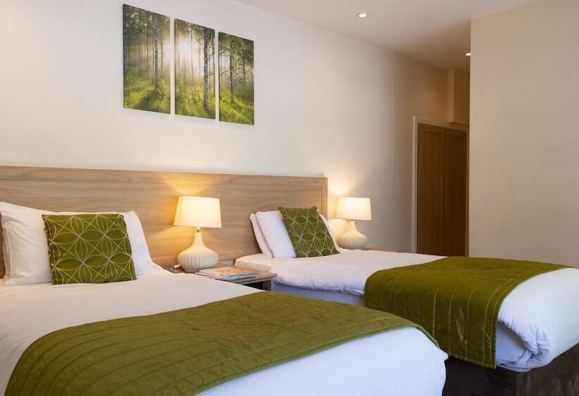 Номер Стандарт, The Limes Country Lodge Hotel & Admiral Restaurant