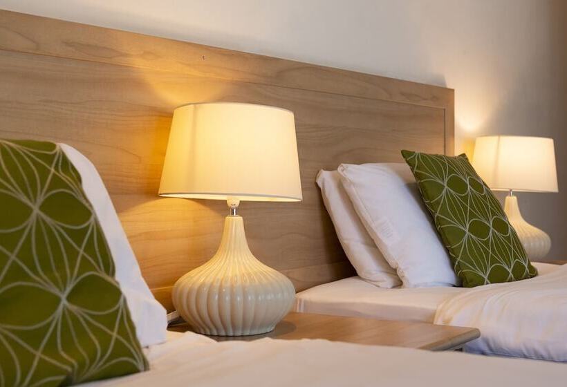 Номер Superior, The Limes Country Lodge Hotel & Admiral Restaurant