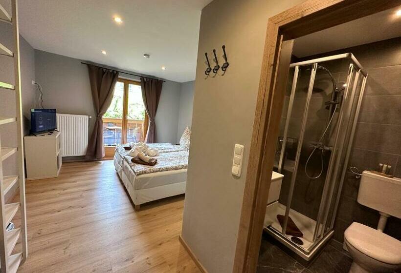 اتاق استاندارد با بالکن, Haus Tirol