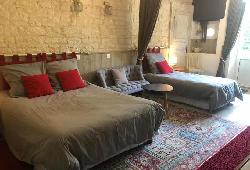 Трехместный Номер Стандарт Вид на Сад, Le Logis De Vallans