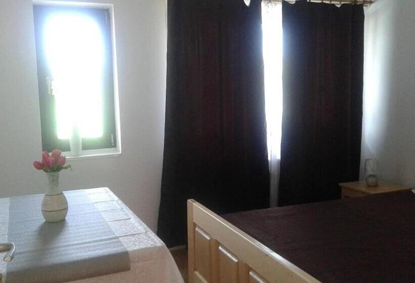 Номер Стандарт, Pensiunea Casa Vanatorului