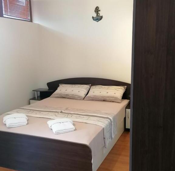 Студио Стандарт с Балконом, Villa Mareli