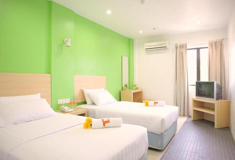 Трехместный Номер Superior, T Hotel Kuala Perlis