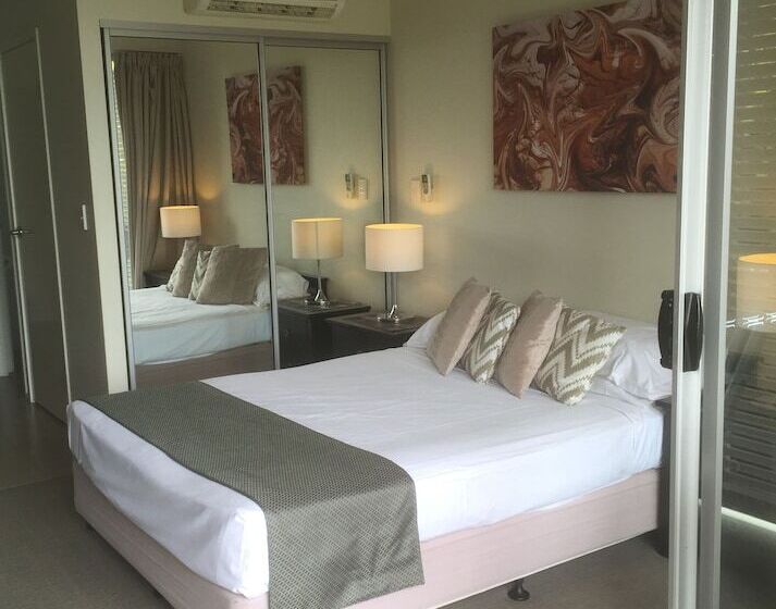 침실 2개 아파트, Airlie Central Apartments