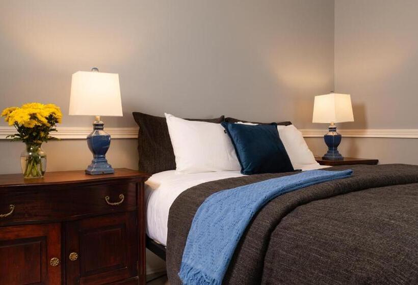 Standard room with outdoor bath, Rosemont Inn