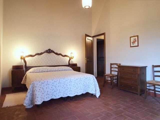 آپارتمان 4 خوابه, Castello Di Montalto
