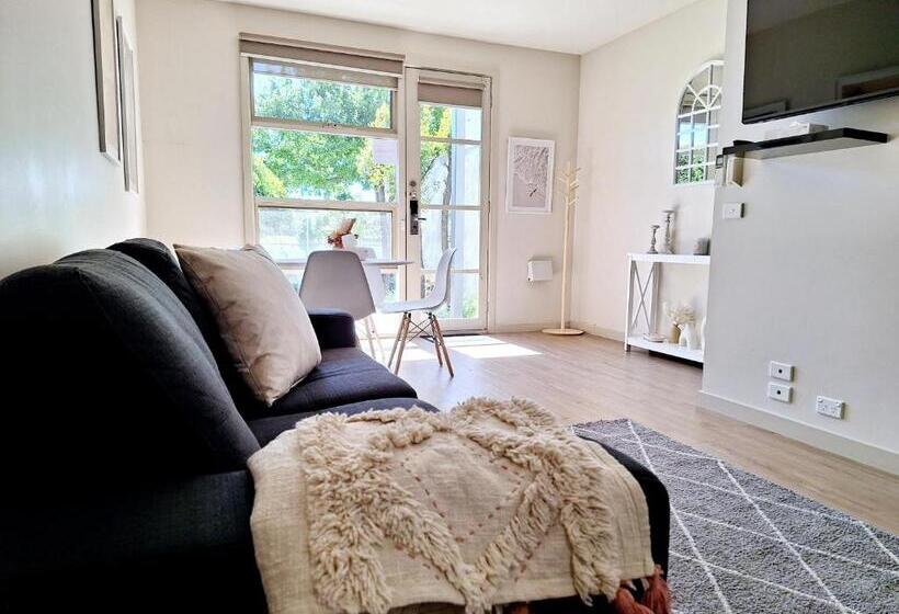 דירת דלוקס 2 חדרי שינה, Central Shepparton Apartments