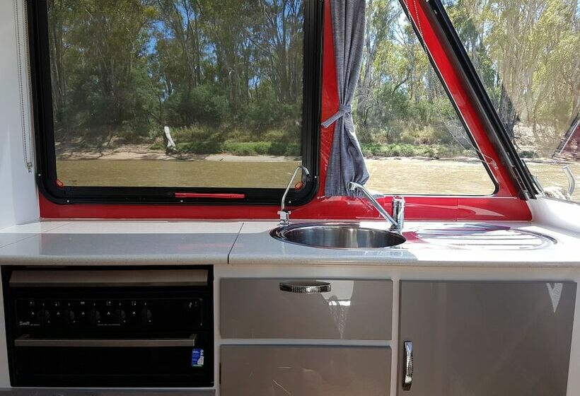 Студия Стандарт Двуспальная Кровать, Moama On Murray Houseboats