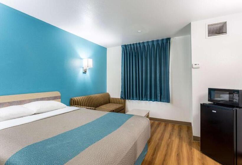 Номер Стандарт, Motel 6 Roswell, Nm