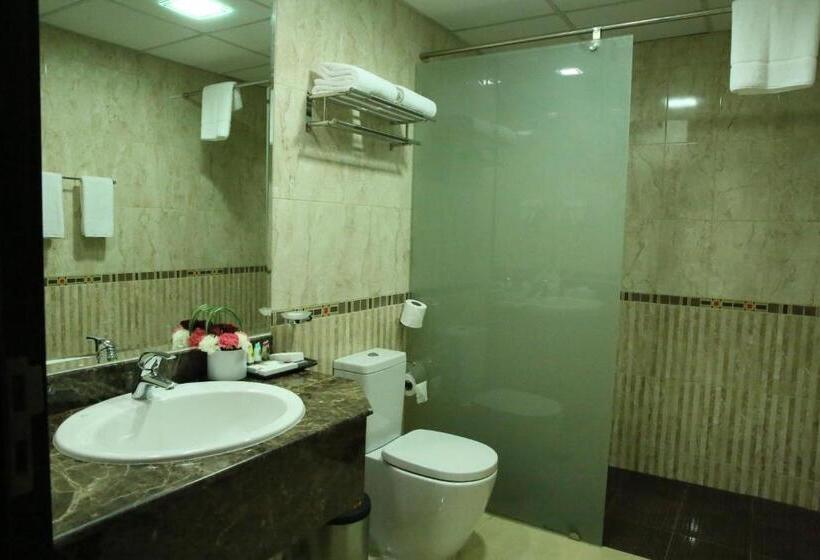 سوییت اجرایی, Royal Phoenicia