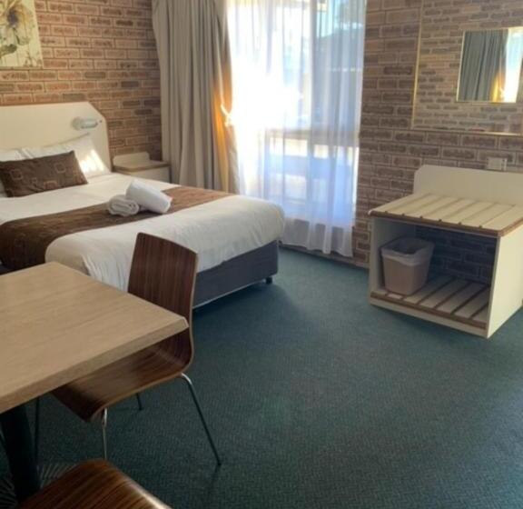 침실 2개 스위트, Garden City Motor Inn
