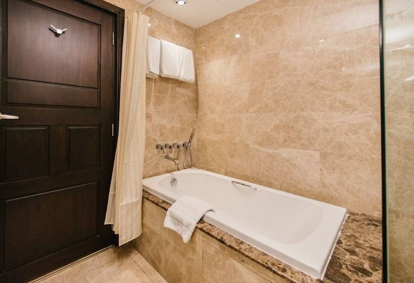 اتاق لوکس, Al Meroz Hotel Bangkok   The Leading Halal