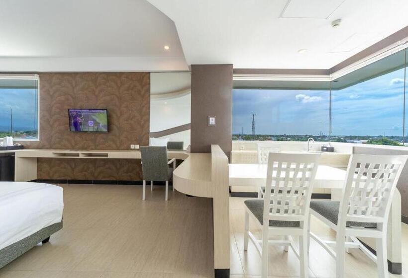 Номер Executive, Aston Cirebon Hotel And Convention Center