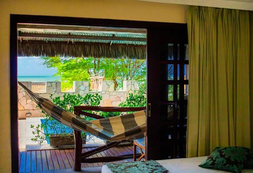 Трехместный Номер Deluxe Вид на Море, Castelo Beach