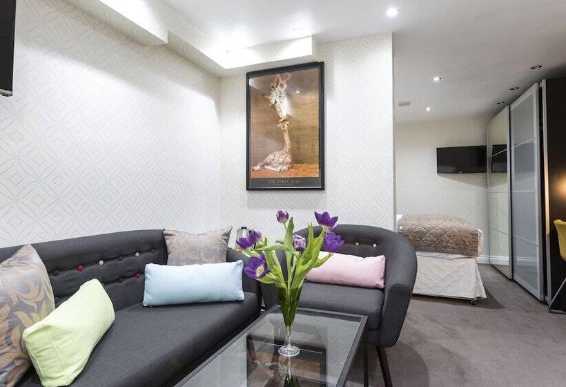 חדר סטנדרט לארבעה, Hotel Shepherds Bush London
