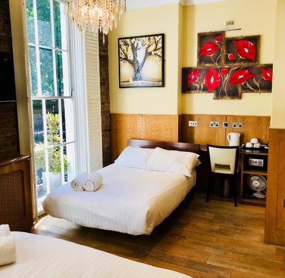 Family Suite, The Melville Hotel By Rokxy  Kings Cross