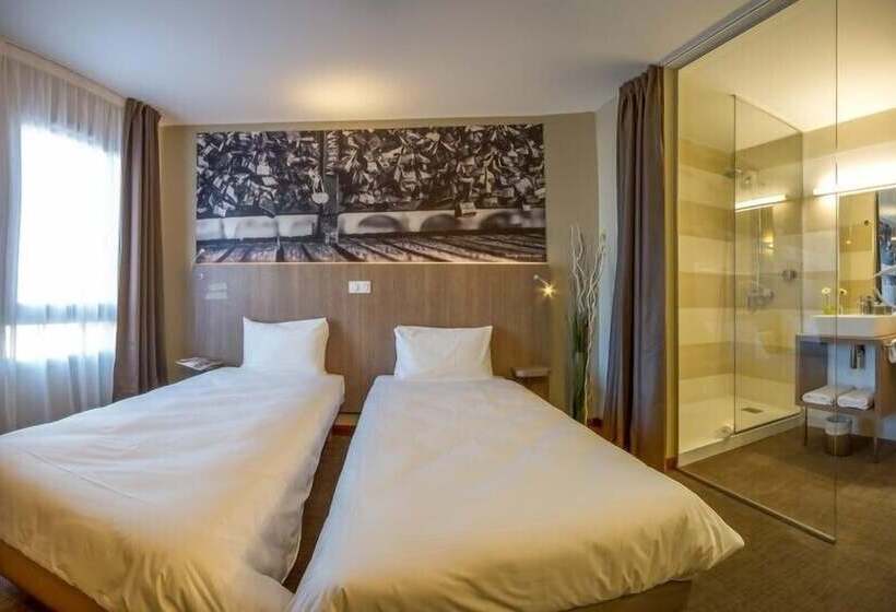 Номер Стандарт, The Originals City, Hôtel Ecoparc, Montpellier Est