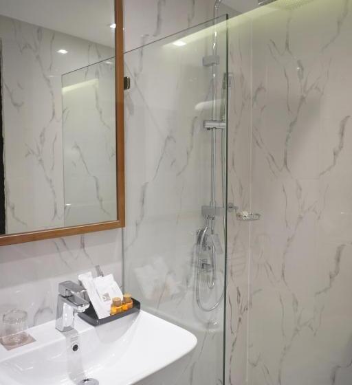 Capsule, S Box Sukhumvit
